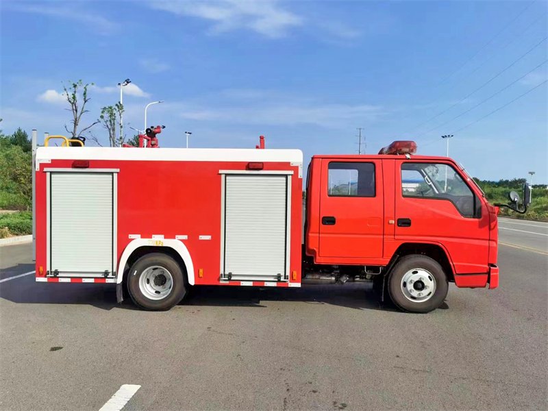 城市烈焰守护者：消防车全面科普